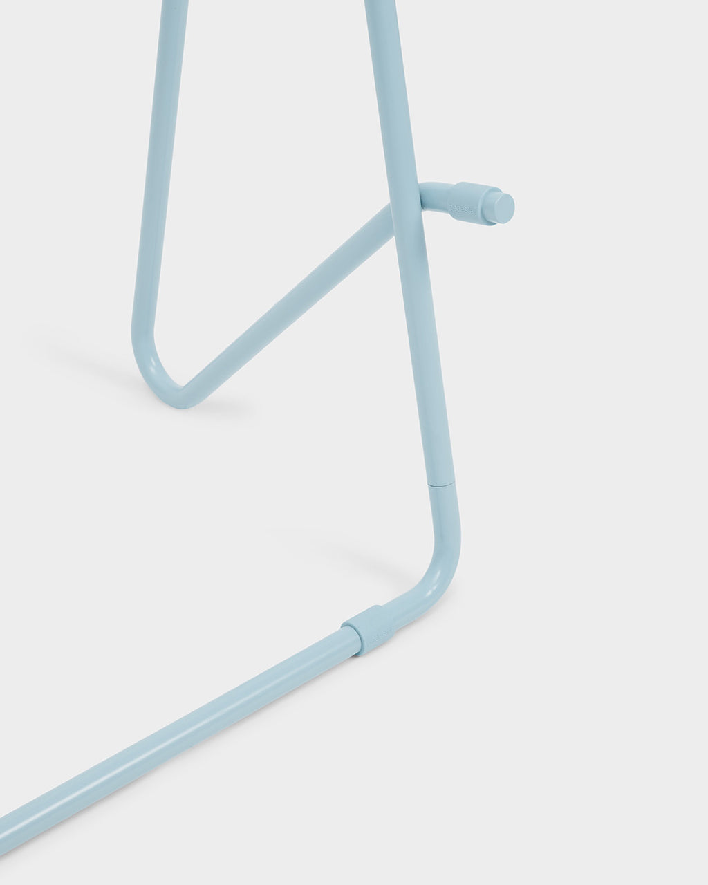 Pedestal Bloom Stands Low 042 Powder Blue