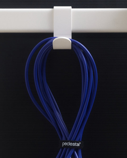 Pedestal Power Cable 7.5 UK Cables 006 Ultra Marine